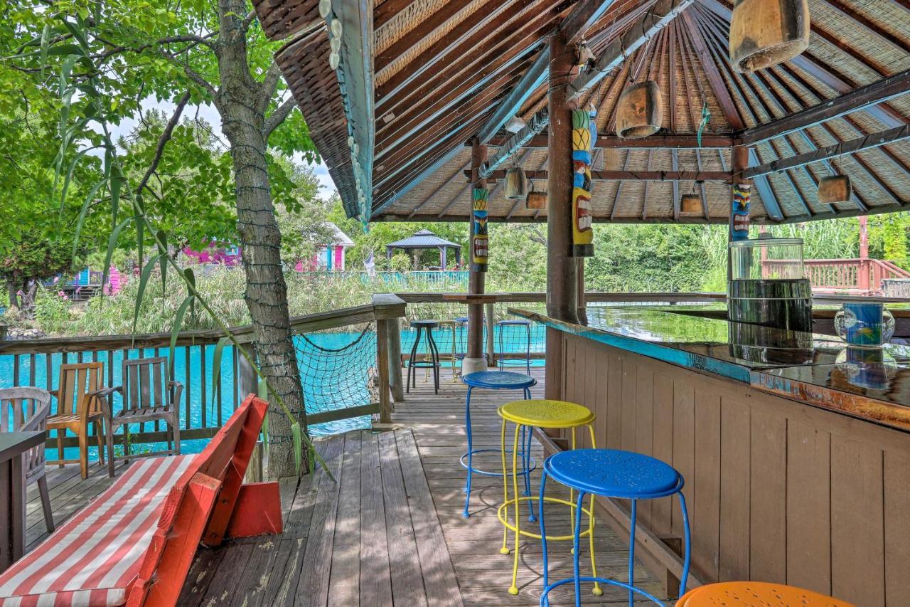 Resort-Style Condo With Lake-View Balcony! Put-in-Bay Kültér fotó